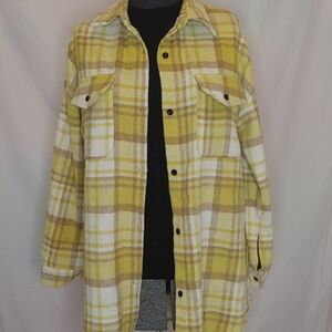 Pea‎ Coat Size Small Womens Yellow,Brown, White Plaid Long Cozy Flannel Jacket